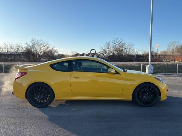 HYUNDAI GENESIS COUPE 2011 KMHHU6KH2BU043470 image